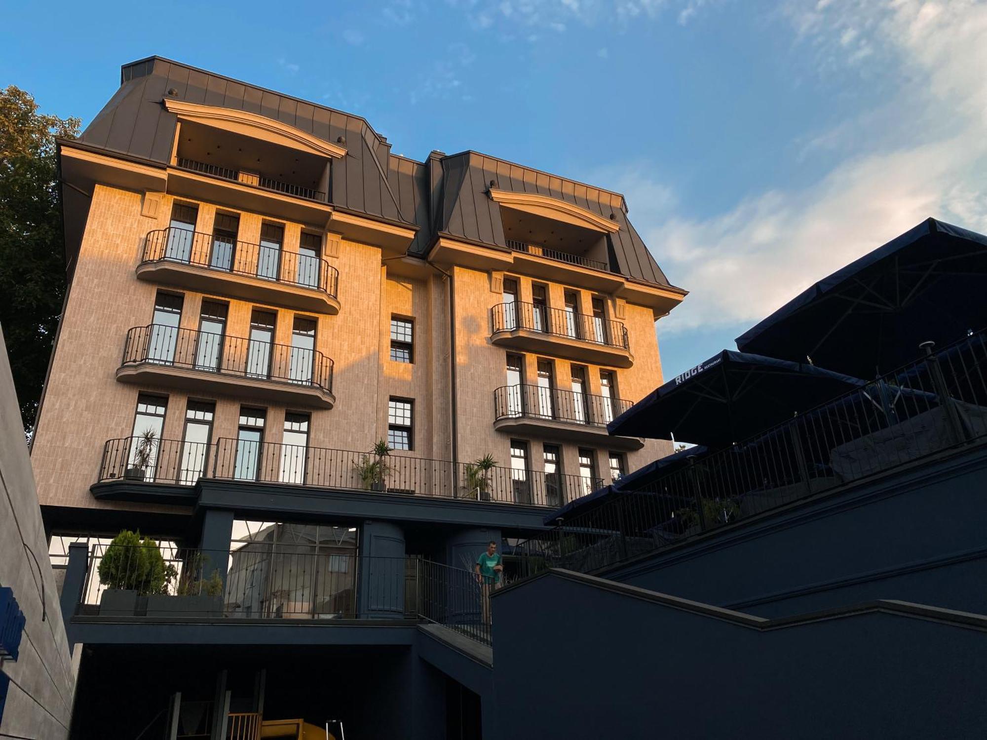 Apartment Ridge *