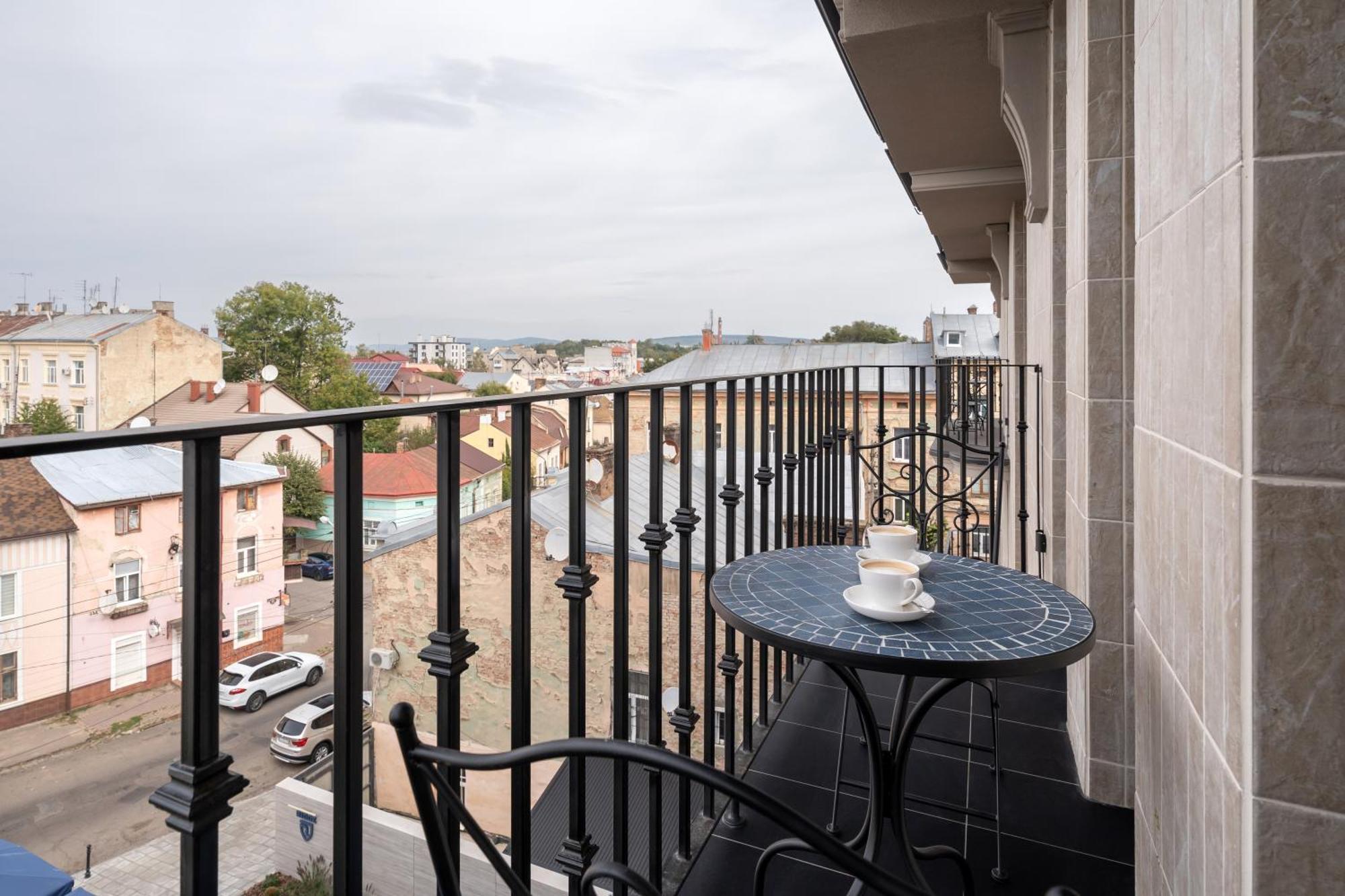 Ridge Chernivtsi
