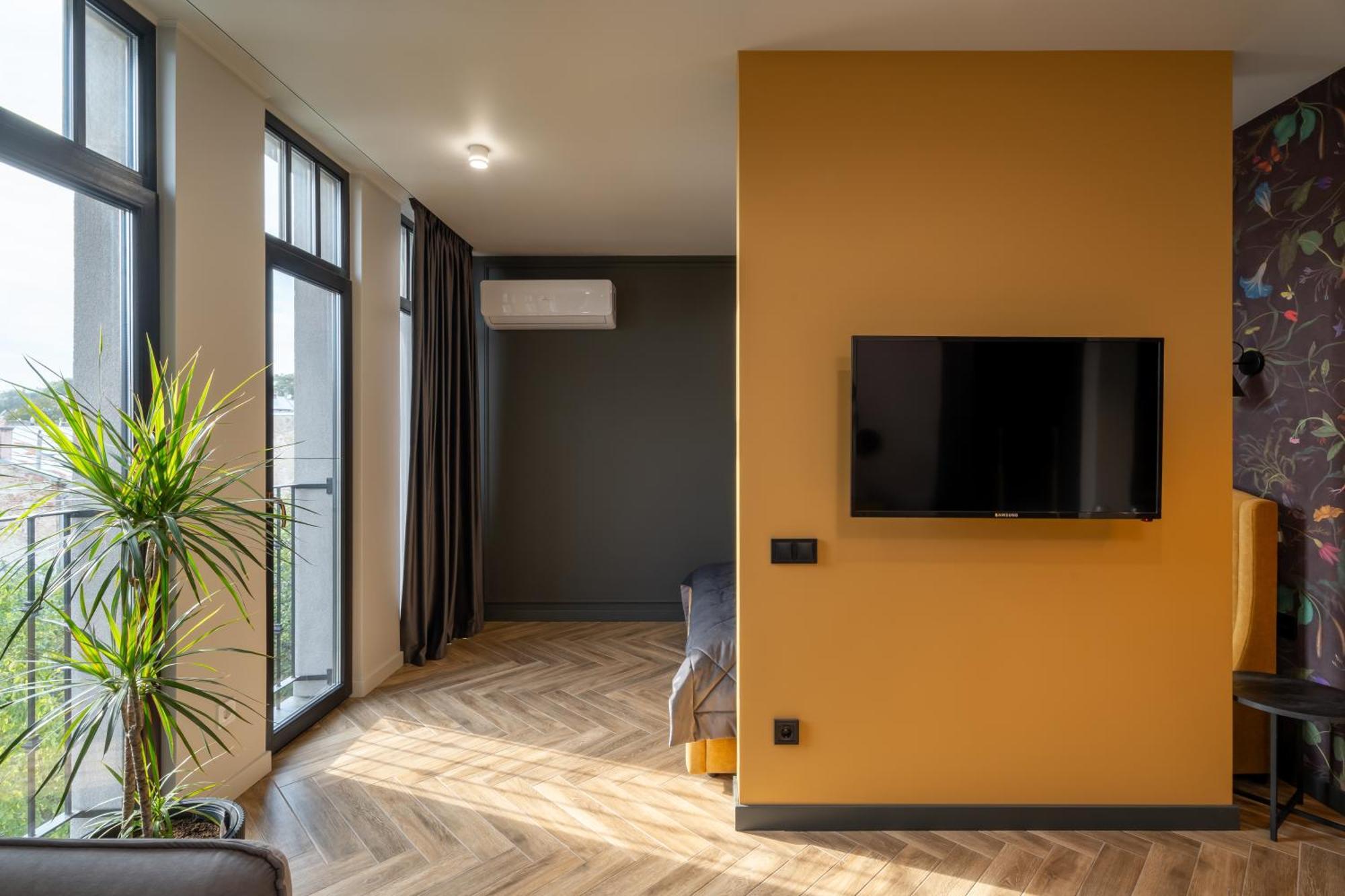 Ridge Apartment